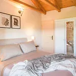 Stefani Villa *