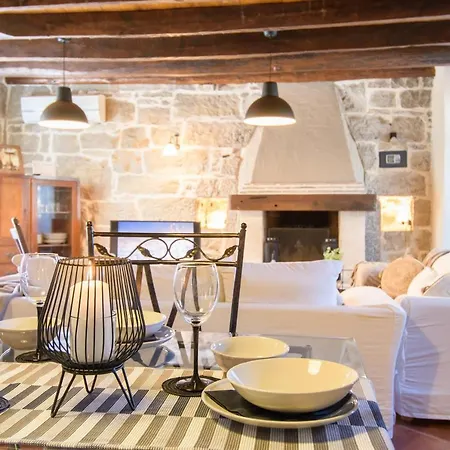 فيلة Stefani بوجي